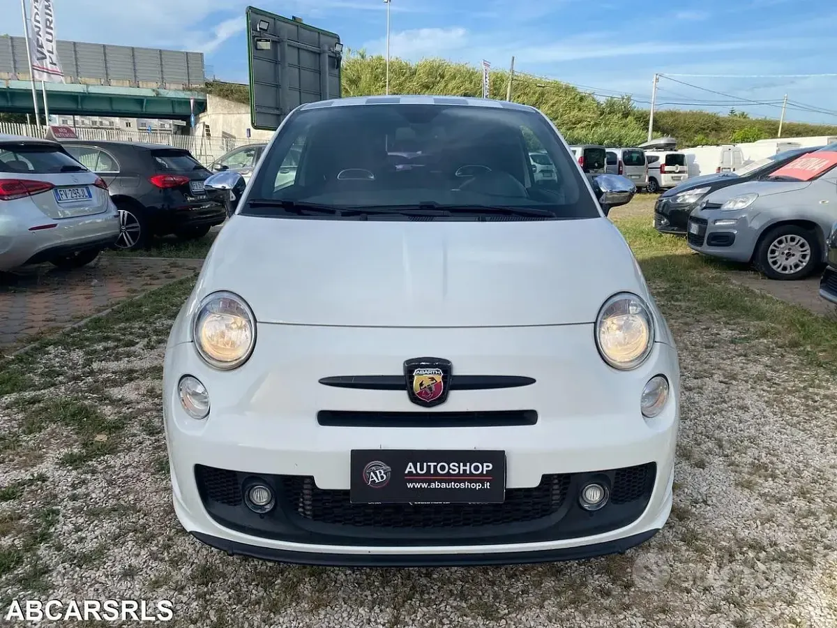 Usata Abarth 500 Custom 135 CV (99 kW) 2015 Bianco Utilitaria