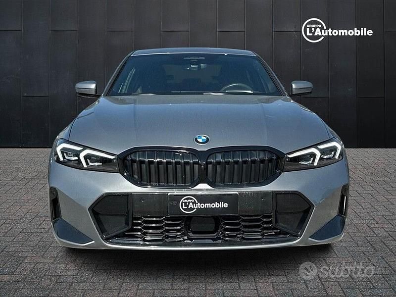 Usata BMW 320e M Sport 190 CV (139 kW) 2025 Grigio Berlina