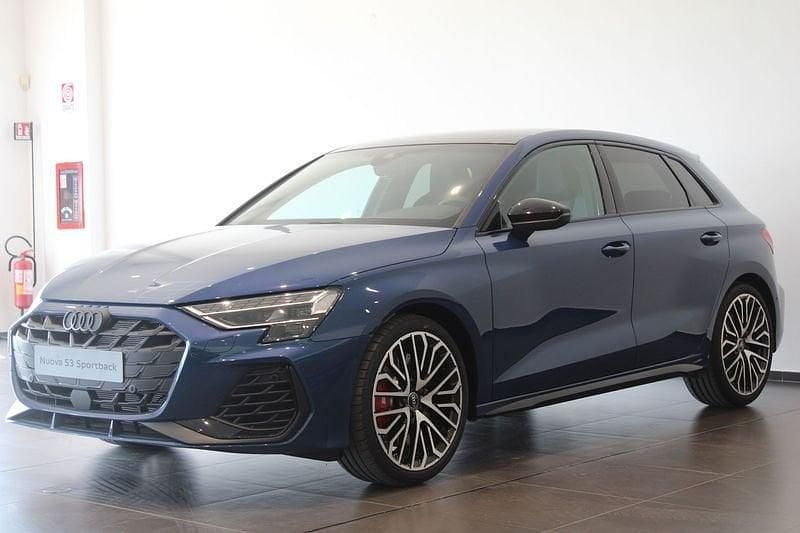 Nuova Audi A3 Sportback Comfort 333 CV (244 kW) 2025 Utilitaria
