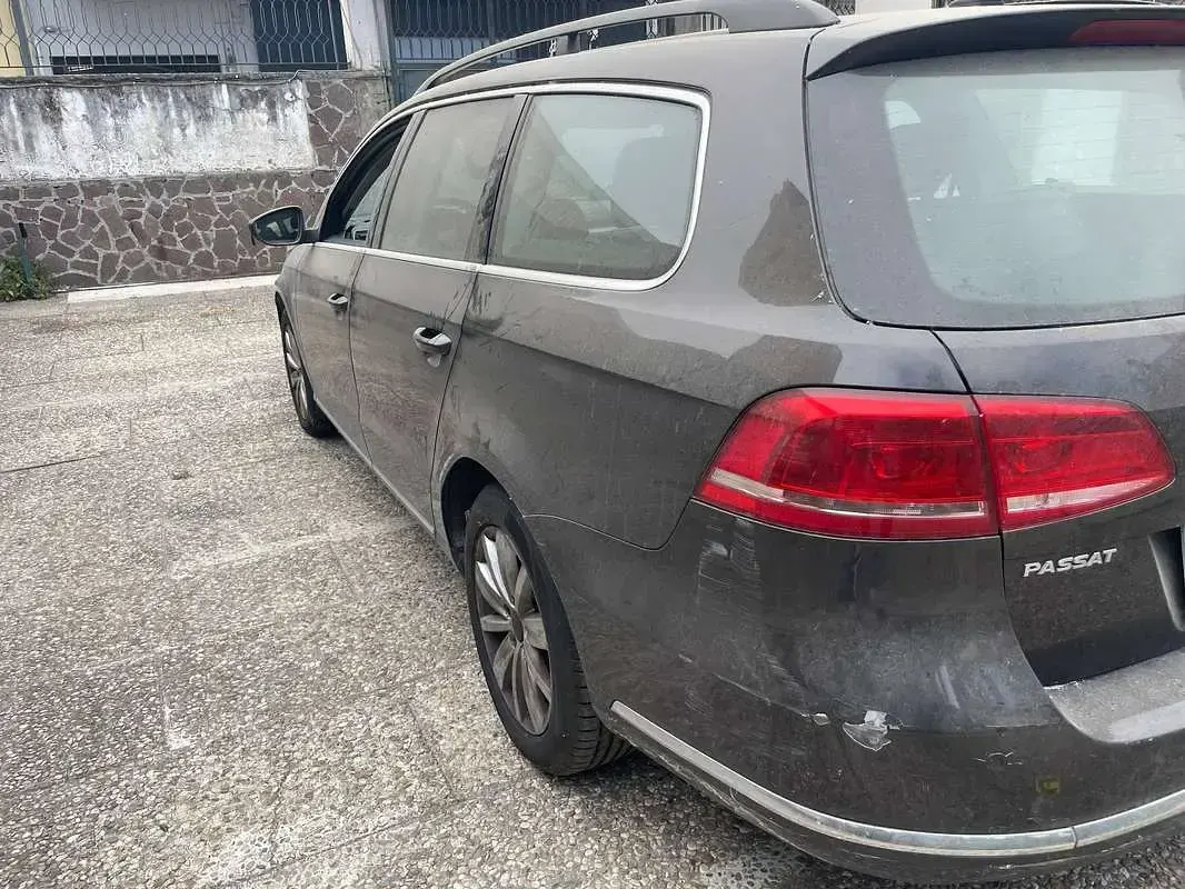 Usata VW Passat Comfortline 150 CV (110 kW) 2011 Marrone Station wagon