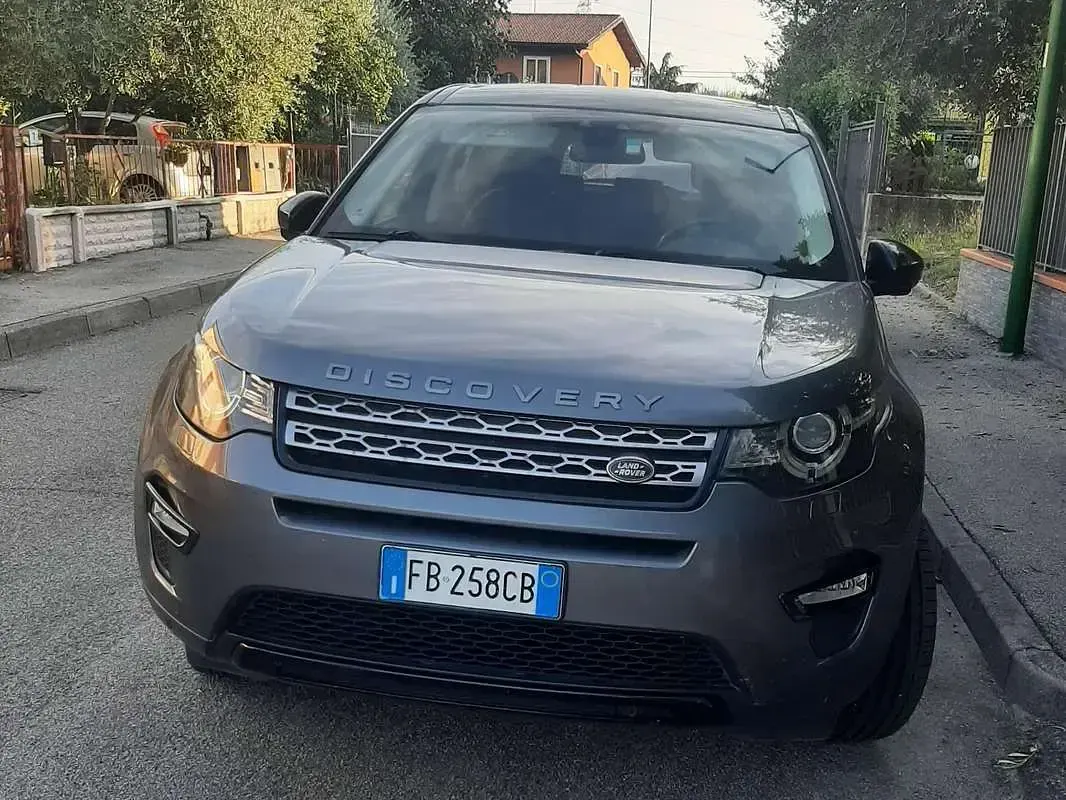 Usata Land Rover Discovery Sport HSE 150 CV (110 kW) 2015 Grigio SUV