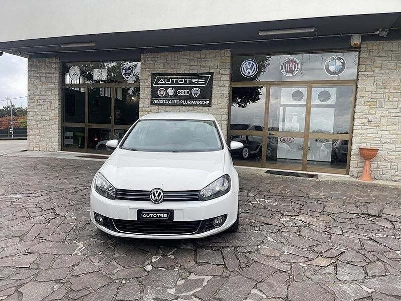 Usata VW Golf VI Highline 105 CV (77 kW) 2010 Bianco Utilitaria