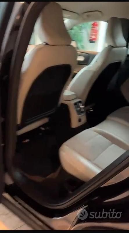 Usata Volvo XC40 60 kW (82 CV) 2020 Nero SUV