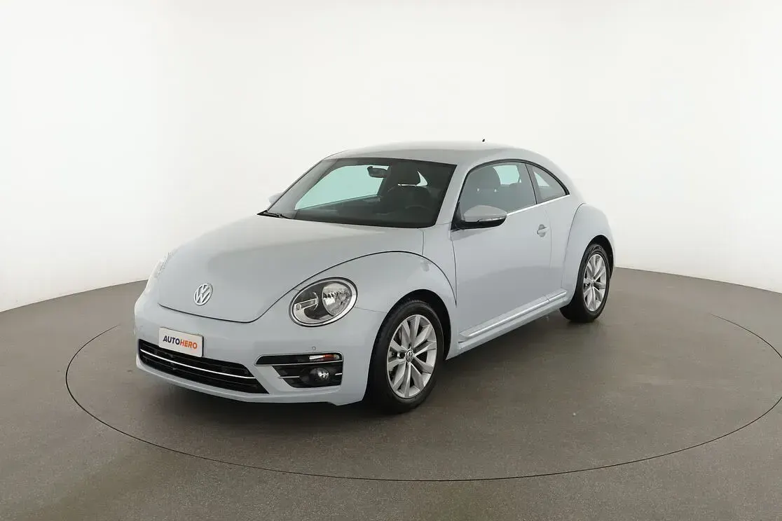 Käytetty VW Beetle Design 105 HP (77 kW) 2018 Viistoperä