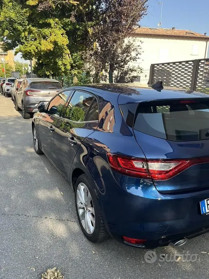 Usata Renault Mégane IV 116 CV (85 kW) 2019 Bluazzurro Berlina