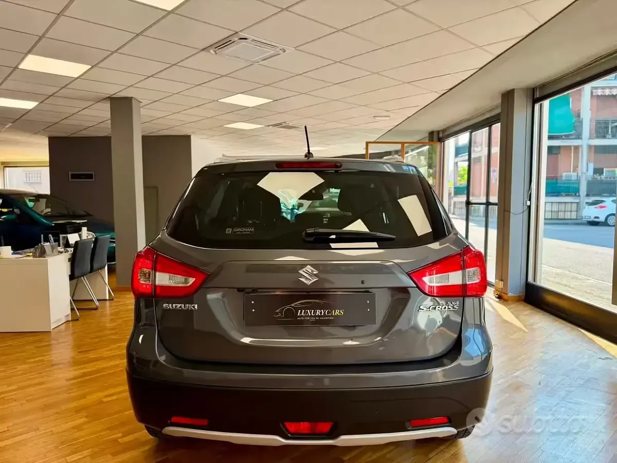 Usata Suzuki SX4 S-Cross 111 CV (81 kW) 2019 Grigio SUV