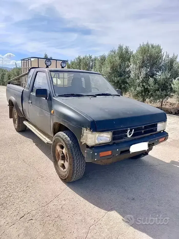 Usata Nissan King 1993 Nero Pick-up