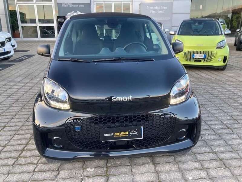 Usata Smart ForTwo Electric Drive Pure 60 kW (82 CV) 2022 Nero Berlina