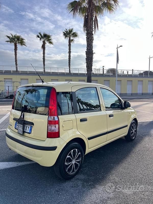 Usata Fiat Panda 54 CV (39 kW) 2010 Giallo Utilitaria