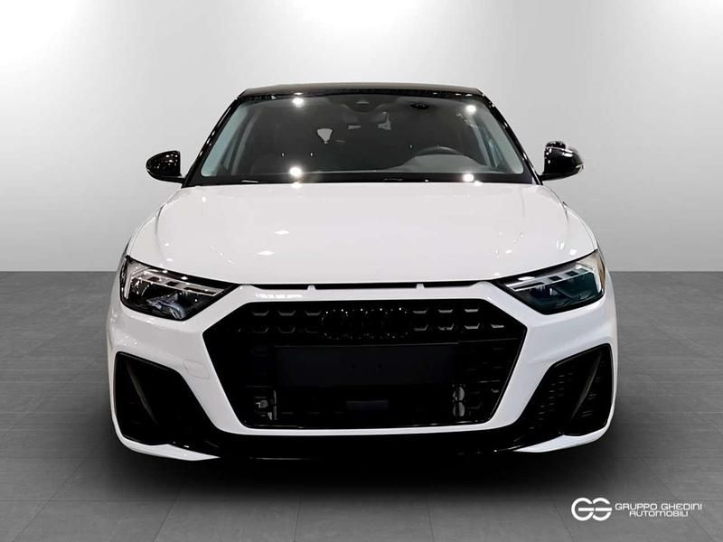 Usata Audi A1 Sportback Black Edition 116 CV (85 kW) 2025 Bianco / tetto nero Utilitaria