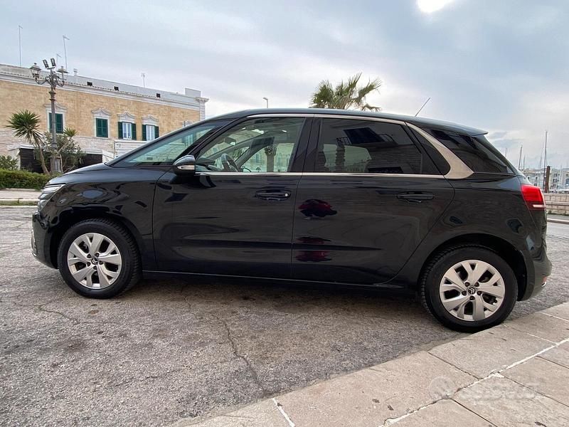 Usata Citroën Grand C4 Picasso 120 CV (88 kW) 2017 Nero Monovolume