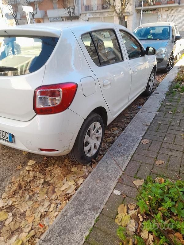 Usata Dacia Sandero 2015 Bianco Utilitaria
