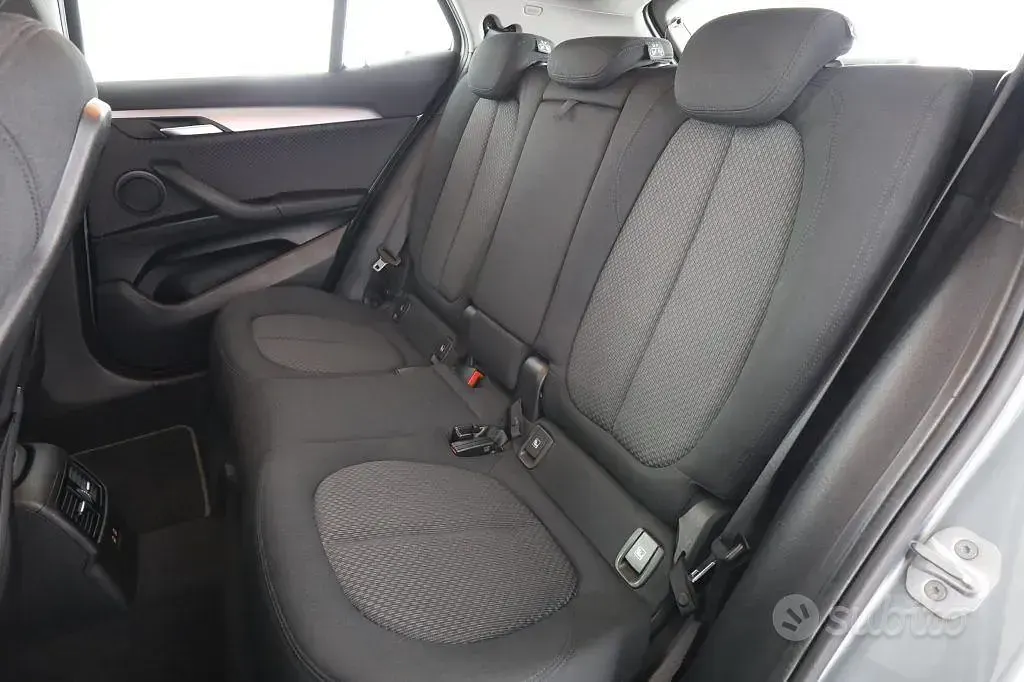 Usata BMW X2 Advantage 116 CV (85 kW) 2023 Grey metallic SUV
