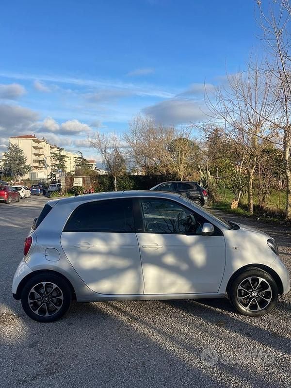 Occasion Smart ForFour 64 ch (47 kW) 2015 Blanc Citadine