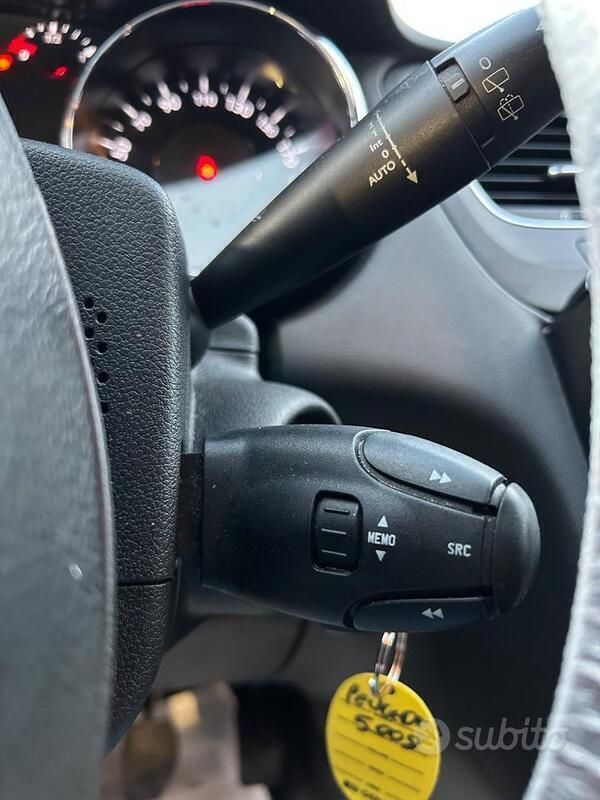 Usata Peugeot 5008 Premium 110 CV (80 kW) 2010 Nero Monovolume