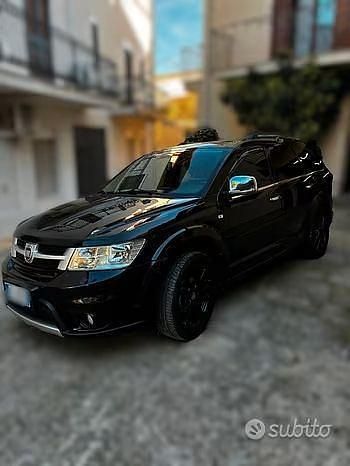 Usata Fiat Freemont Lounge 140 CV (102 kW) 2012 Nero SUV