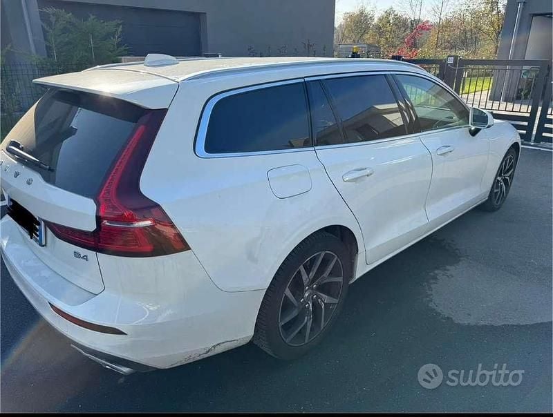 Usata Volvo V60 Business Edition 197 CV (144 kW) 2021 Station wagon