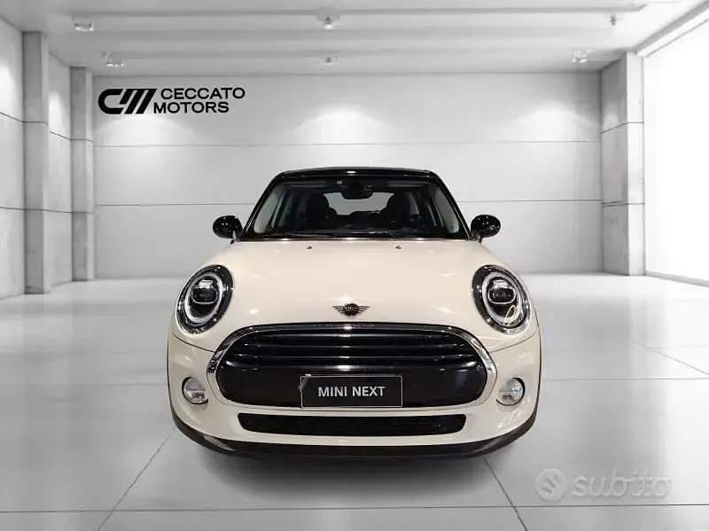 Usata Mini Cooper D 116 CV (85 kW) 2018 Bianco Utilitaria