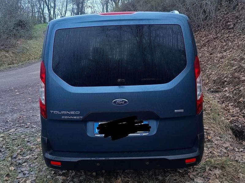 Usata Ford Tourneo 120 CV (88 kW) 2018 Blu/azzurro Monovolume