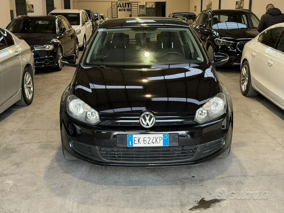 Usata VW Golf VII 102 CV (75 kW) 2013 Nero Berlina