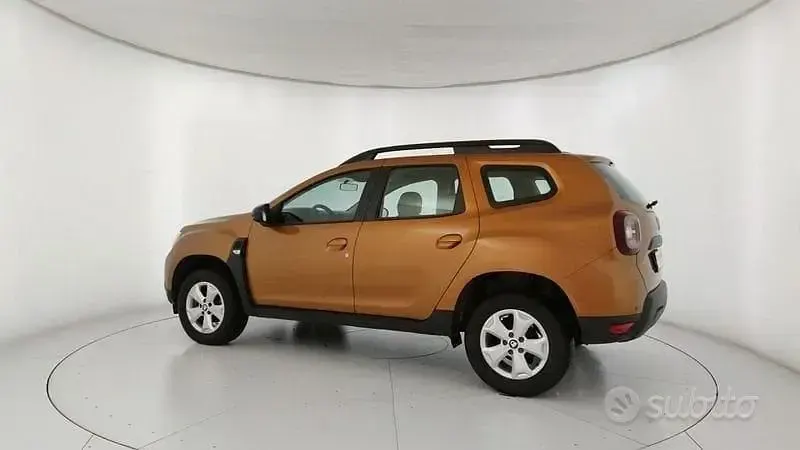 Usata Dacia Duster Comfort 116 CV (85 kW) 2020 Arancione SUV