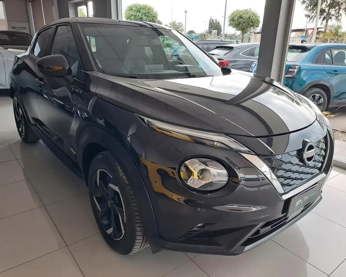 Occasion Nissan Juke N-Connecta 94 PK (69 kW) 2023 Zwart SUV