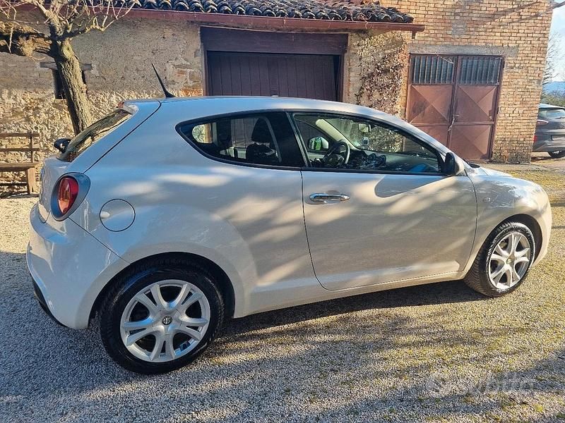 Usata Alfa Romeo MiTo Progression 105 CV (77 kW) 2012 Utilitaria