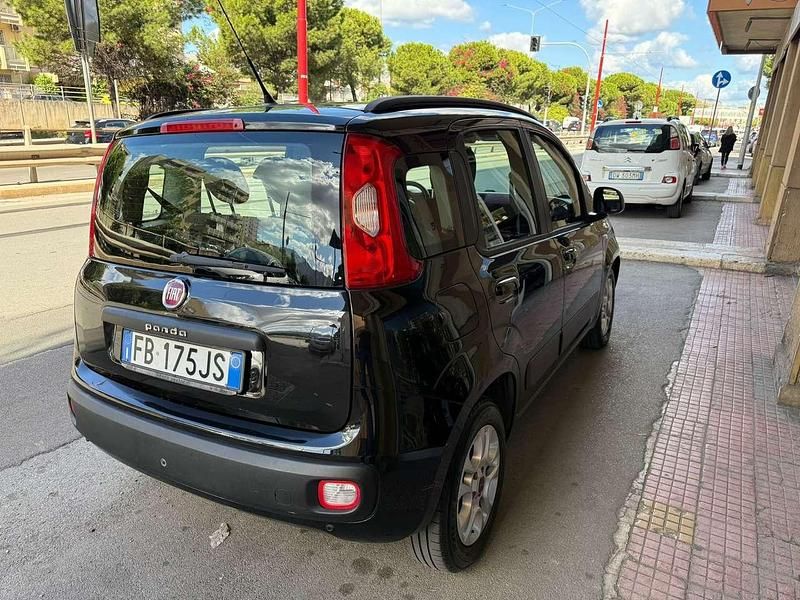 Usata Fiat Panda Lounge 95 CV (69 kW) 2015 Nero Utilitaria