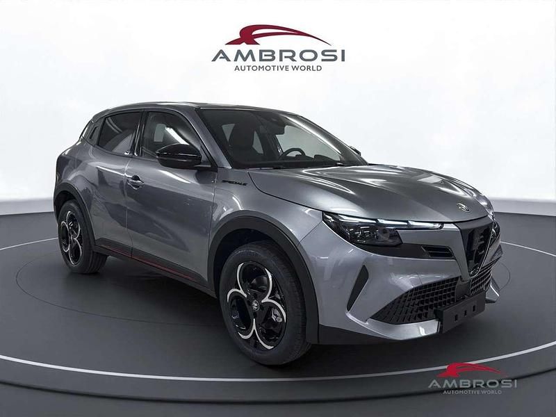 Nuova Alfa Romeo Junior Edizione Speciale 145 CV (106 kW) 2026 Grigio SUV