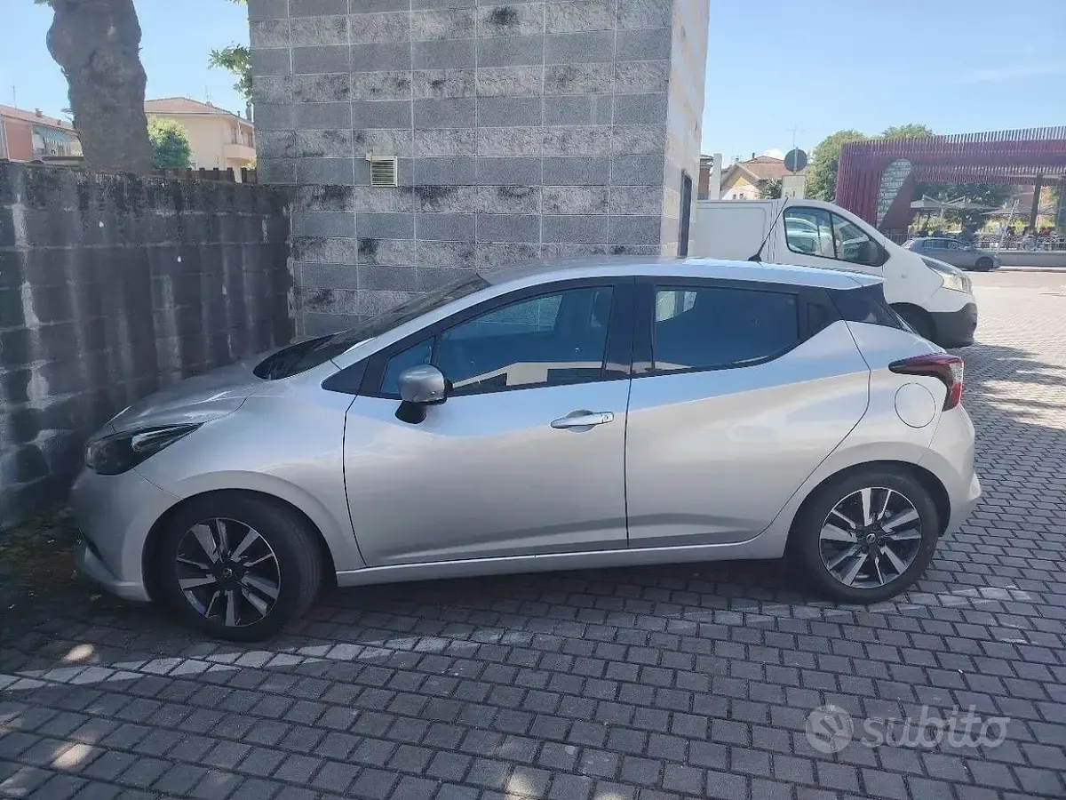 Usata Nissan Micra 92 CV (67 kW) 2021 Grigio Utilitaria