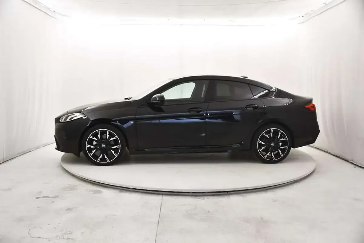 Usata BMW 220 Gran Coupé M Sport 170 CV (125 kW) 2025 Black sapphire Coupé