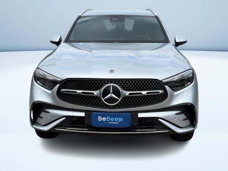 Usata Mercedes GLC300e AMG Line Premium 197 CV (144 kW) 2023 Argento SUV