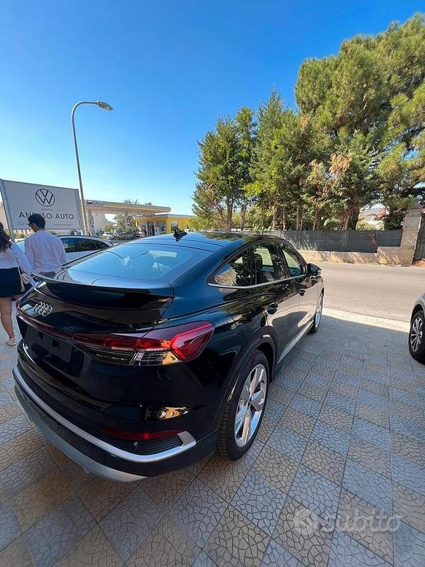 Usata Audi Q4 Sportback e-tron S-Line 150 kW (204 CV) 2023 Nero SUV