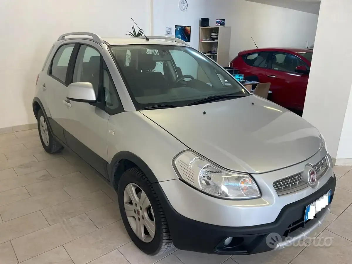 Usata Fiat Sedici Emotion 107 CV (78 kW) 2009 SUV