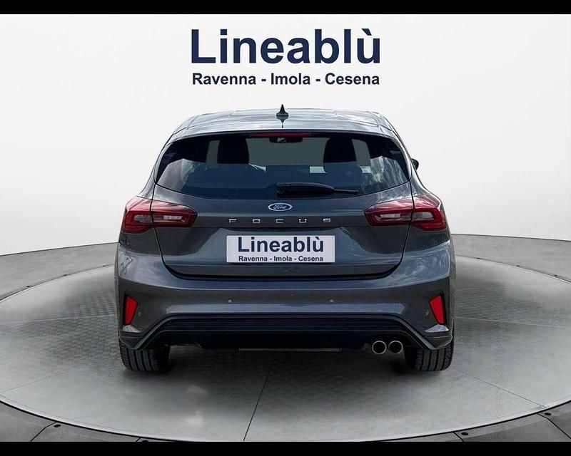 Usata Ford Focus ST-Line 120 CV (88 kW) 2022 Nero Utilitaria