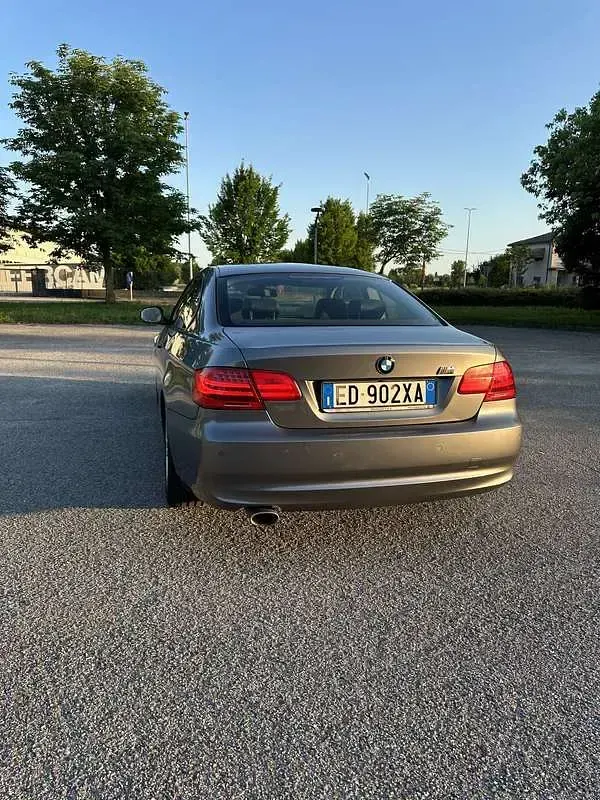 Usata BMW 320 184 CV (135 kW) 2010 Coupé
