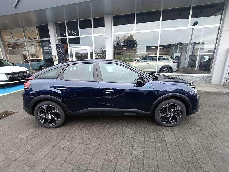 Usata Citroën e-C4 56 kW (77 CV) 2024 Eclipse blu Berlina