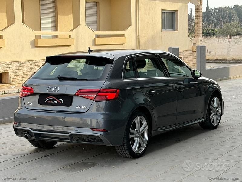 Usata Audi A3 S-Line 116 CV (85 kW) 2019 Grigio Berlina