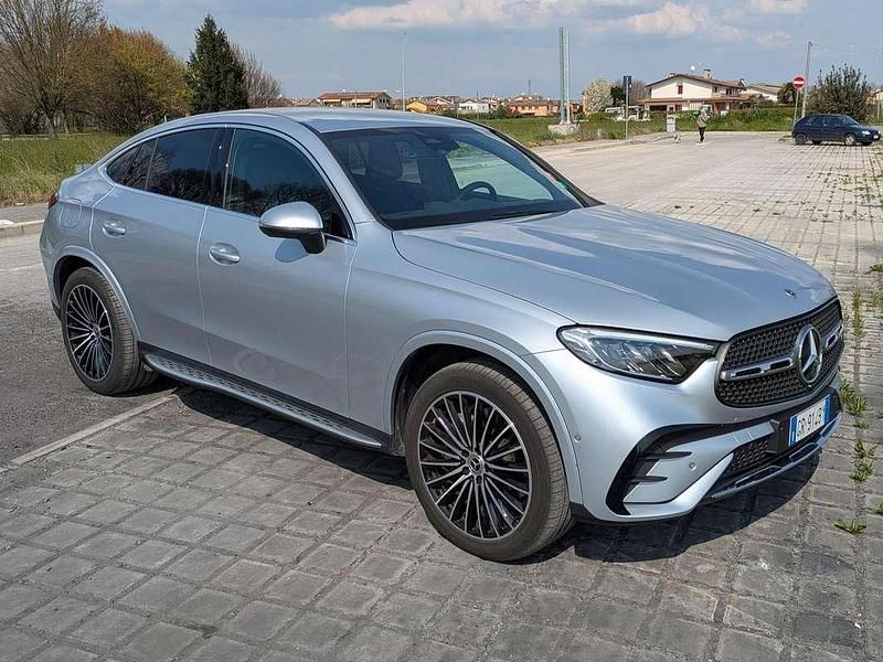 Usata Mercedes GLC300e Advanced 269 CV (197 kW) 2023 Argento Coupé