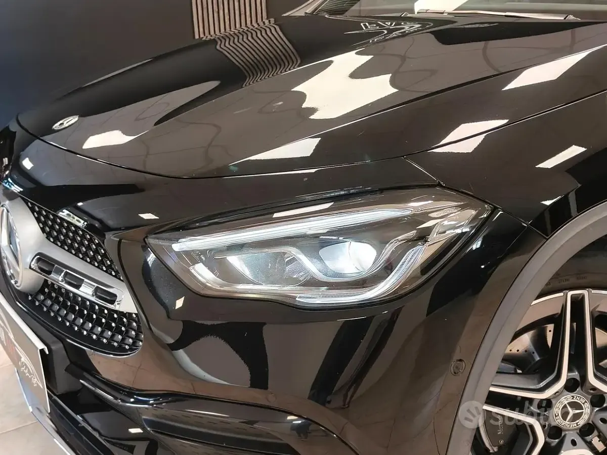 Usata Mercedes GLA200 Premium 150 CV (110 kW) 2023 Nero SUV