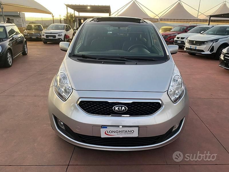 Usata Kia Venga 90 CV (66 kW) 2015 Grigio Utilitaria
