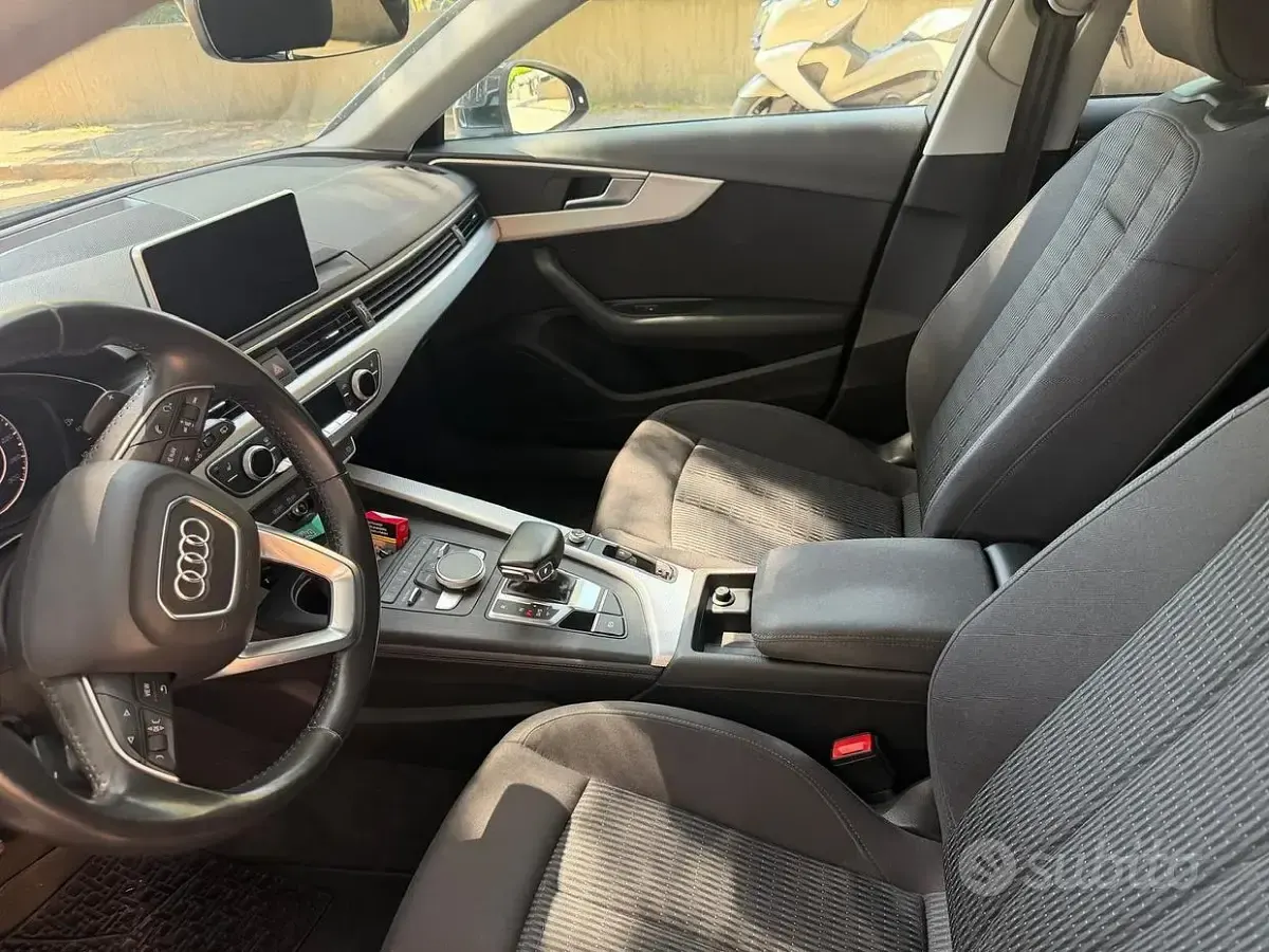 Usata Audi A4 150 CV (110 kW) 2020 Grigio Station wagon
