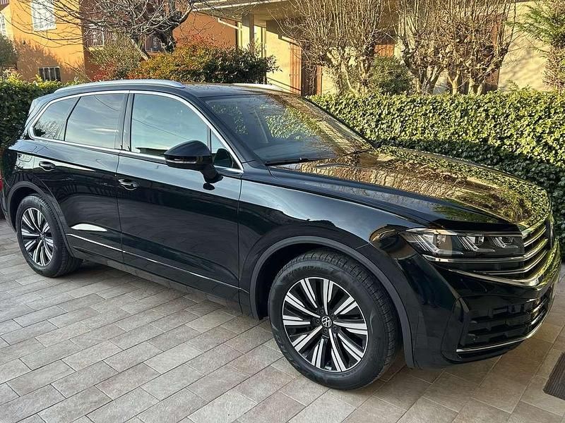 Usata VW Touareg Elegance 231 CV (169 kW) 2024 SUV