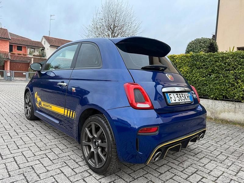 Usata Abarth 595 145 CV (106 kW) 2017 Blu Berlina