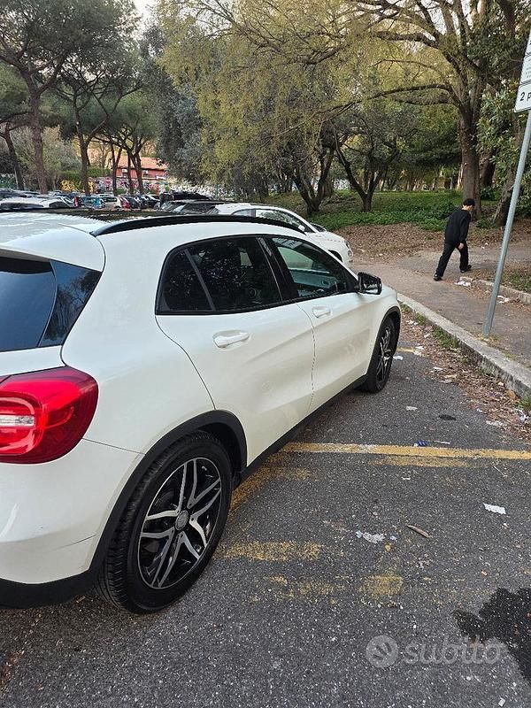 Usata Mercedes GLA200 136 CV (100 kW) 2016 SUV