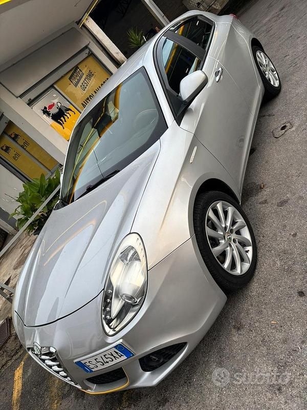 Usata Alfa Romeo Giulietta 109 CV (80 kW) 2013 Grigio Utilitaria