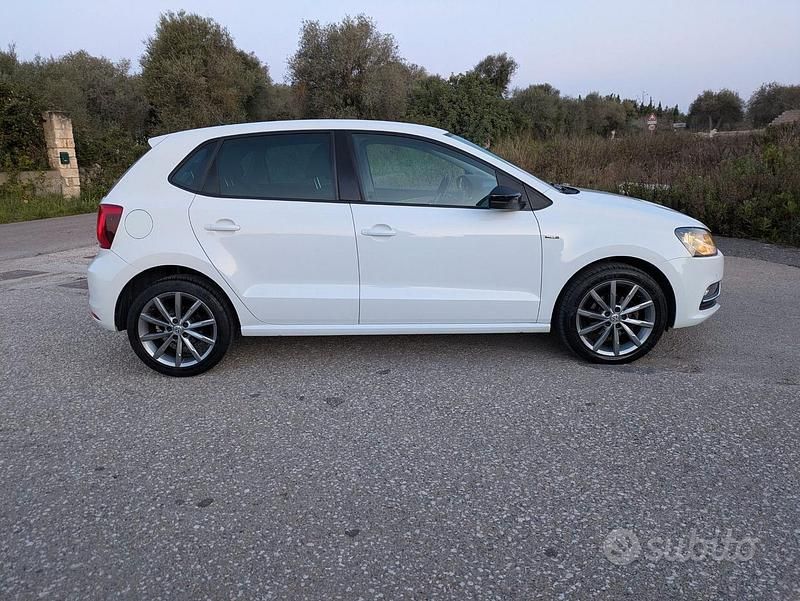 Usata VW Polo 90 CV (66 kW) 2014 Bianco Utilitaria