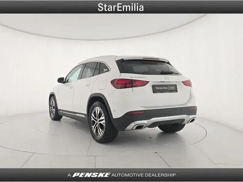 Usata Mercedes GLA200 Advanced Plus 150 CV (110 kW) 2023 Bianco SUV