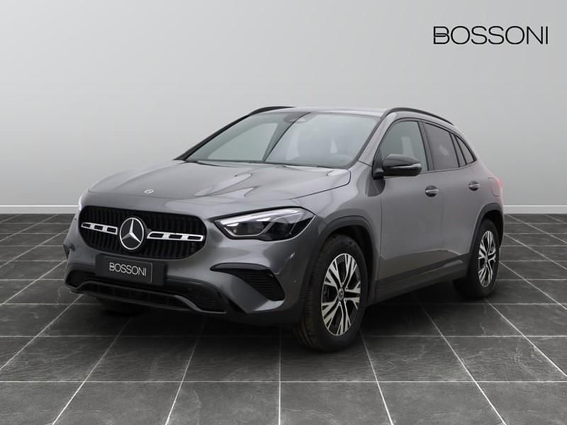 Nuova Mercedes GLA180 Advanced 116 CV (85 kW) 2026 Grigio SUV