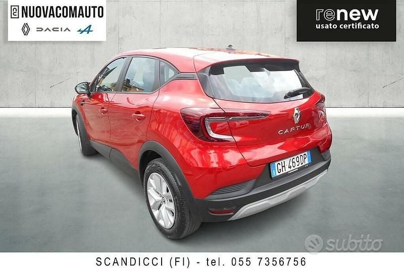 Usata Renault Captur Zen 101 CV (74 kW) 2022 Rosso SUV